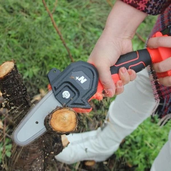 Fierăstrău electric de mână BRENCHIE