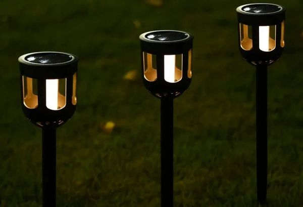 Set 4 x Lampă Solară Decorativă pentru Grădină Lisabona, Proiecție Florală, Iluminare LED Automată